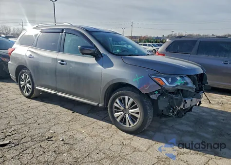 2019 Nissan Pathfinder S z USA, uszkodzony, nr VIN 5N1DR2MM1KC636505
